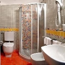 Camera da bagno Savoia Fotos