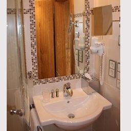 Bathroom Der Westerhof Garni Fotos