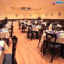 Breakfast room within restaurant Central Basilica Fotos