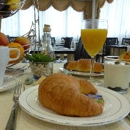 Salle du petit-déjeuner Jfm Hotel Fotos