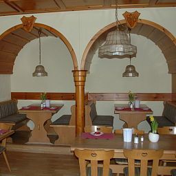 Sala de desayuno en el restaurante Krone Post Fotos