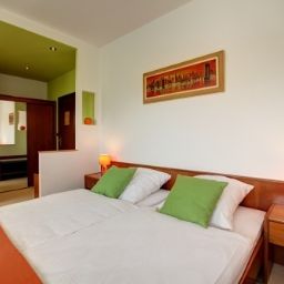  Landmark Eco Hotel & Restaurant ehem. Five Floor Fotos