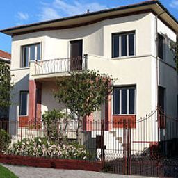 Außenansicht Lucca in Villa Elisa & Gentucca Fotos