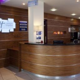 Hall Holiday Inn Express LONDON - NEWBURY PARK Fotos