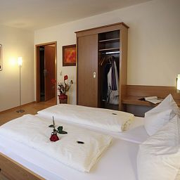 Chambre Kurpfalzhof Garni Apartments Fotos