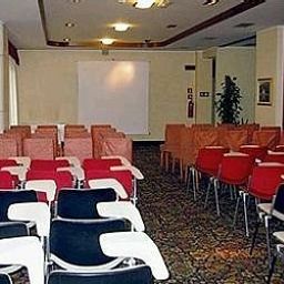 Salle de séminaires Scia on Martin Fotos