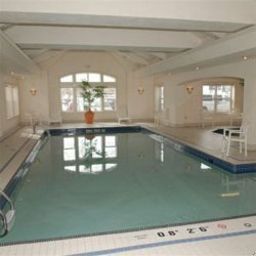 Pool Lakeview Signature Inn Calgary Airport Fotos