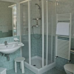 Cuarto de baño Albergo Angiolino Fotos
