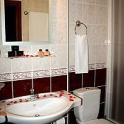 Bathroom Triana Hotel Antalya Fotos