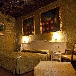Zimmer Canova Tadolini Residenza Fotos