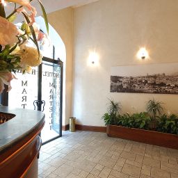 Hall Martelli Fotos