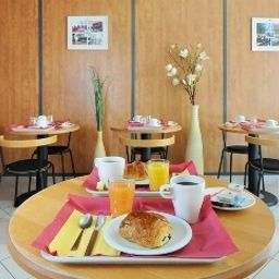 Комната для завтраков Sejours & Affaires Strasbourg Kleber Apparthotel Fotos