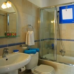 Cuarto de baño Avithos Resort Fotos