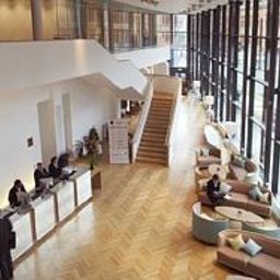 Холл Doubletree by Hilton Manchester Fotos