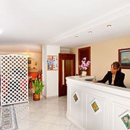 Hall Relais Francesca Fotos