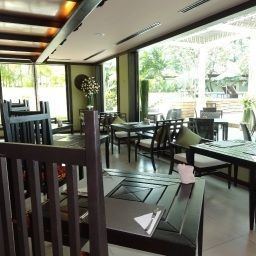 Sala colazione nel ristorante Bundarika Villa Phuket Fotos