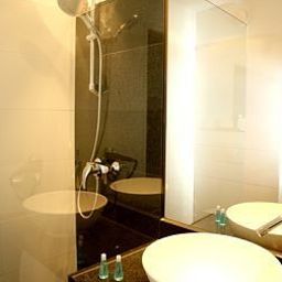 Cuarto de baño Motel One City Ost Fotos