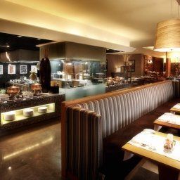 Restaurant Crowne Plaza GURGAON Fotos