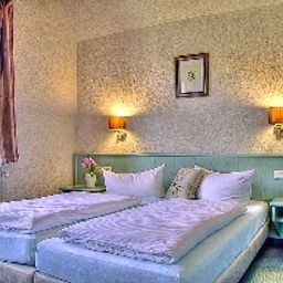 Chambre Gasthof Schloss Hubertus Fotos