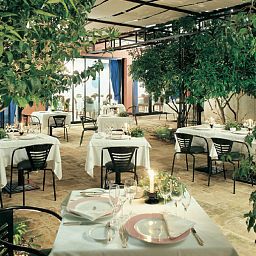 Sala colazione nel ristorante Masseria Santa Lucia Grand Hotel Fotos
