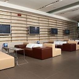 Hall Cube Fotos