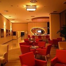 Interior view WOW Hotel Airport Fotos