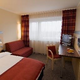 Room Holiday Inn Express STUTTGART AIRPORT Fotos
