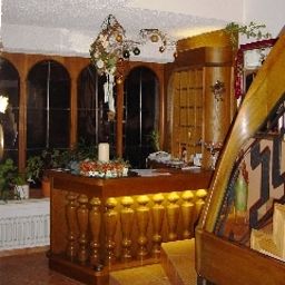 Recepción Hahn Ferienhotel Fotos