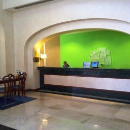 Halle Holiday Inn LEON-CONVENTION CENTER Fotos