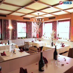 Salle du petit-déjeuner située dans le restaurant Cristallago Fotos