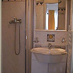 Cuarto de baño Elodie Apparthotel u. Gästehaus Fotos