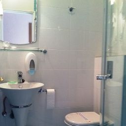 Cuarto de baño Villa Johnny Fotos