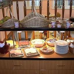 Buffet Zum Hafen Fotos