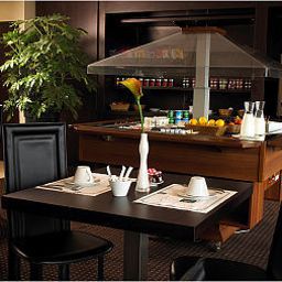 Buffet Teneo Apparthotel Bordeaux Begles Fotos