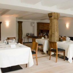 Restaurant Romantik Hotel Gasthof Hirschen Werner Dubno Fotos