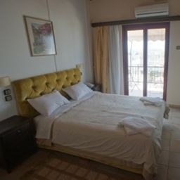 Zimmer mit Balkon Dryades Fotos