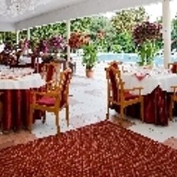 Frühstücksraum im Restaurant Ambasador Chojny Fotos