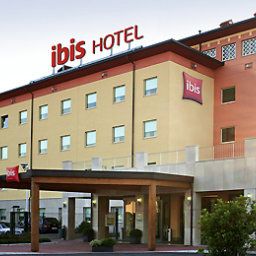  ibis Como Fotos