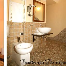 Badezimmer Residenza Domizia Guest House Fotos