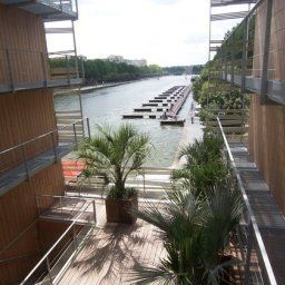 Vista esterna Holiday Inn Express PARIS - CANAL DE LA VILLETTE Fotos