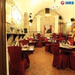 Sala śniadaniowa w restauracji Metamorphis Excellent Old Town Fotos