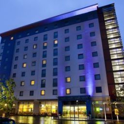 Vista esterna Holiday Inn Express SLOUGH Fotos