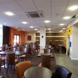 Bar Holiday Inn Express SLOUGH Fotos