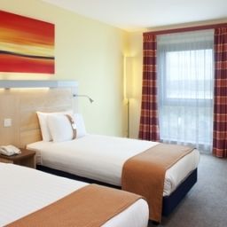 Room Holiday Inn Express HAMILTON Fotos