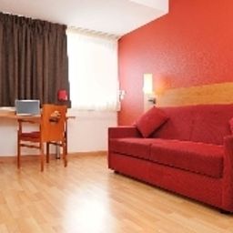 Zimmer Sejours & Affaires Leonard de Vinci Apparthotel Fotos