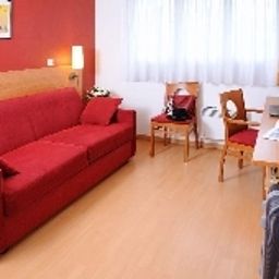 Zimmer Sejours & Affaires Leonard de Vinci Apparthotel Fotos