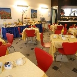Sala de desayuno Eurohotel Fotos