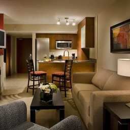 Suite Embassy Suites by Hilton Montreal Fotos