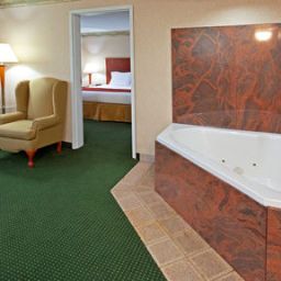 Suite Holiday Inn Express WOODBRIDGE Fotos