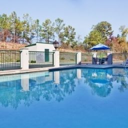 Бассейн Holiday Inn Express Hotel & Suites MACON-WEST Fotos